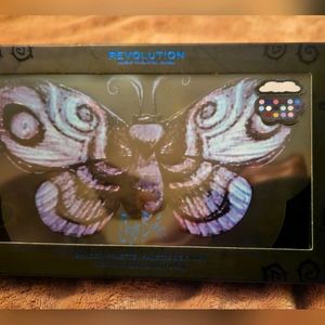 REVOLUTION X CORPSE BRIDE EYESHADOW PALETTE